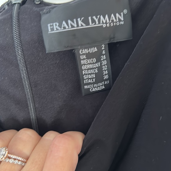 Frank Lyman off the shoulder - Picture 2 of 2
